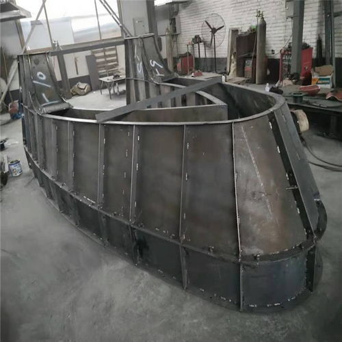 收費島模具的專業(yè)化應用與防水保溫工程的重要性